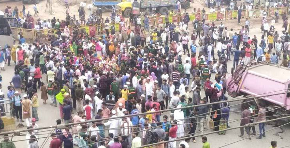 সড়ক অবরোধ, ৩ ঘণ্টা ঢাকায় ঢুকতে পারেনি কোনো যানবাহন